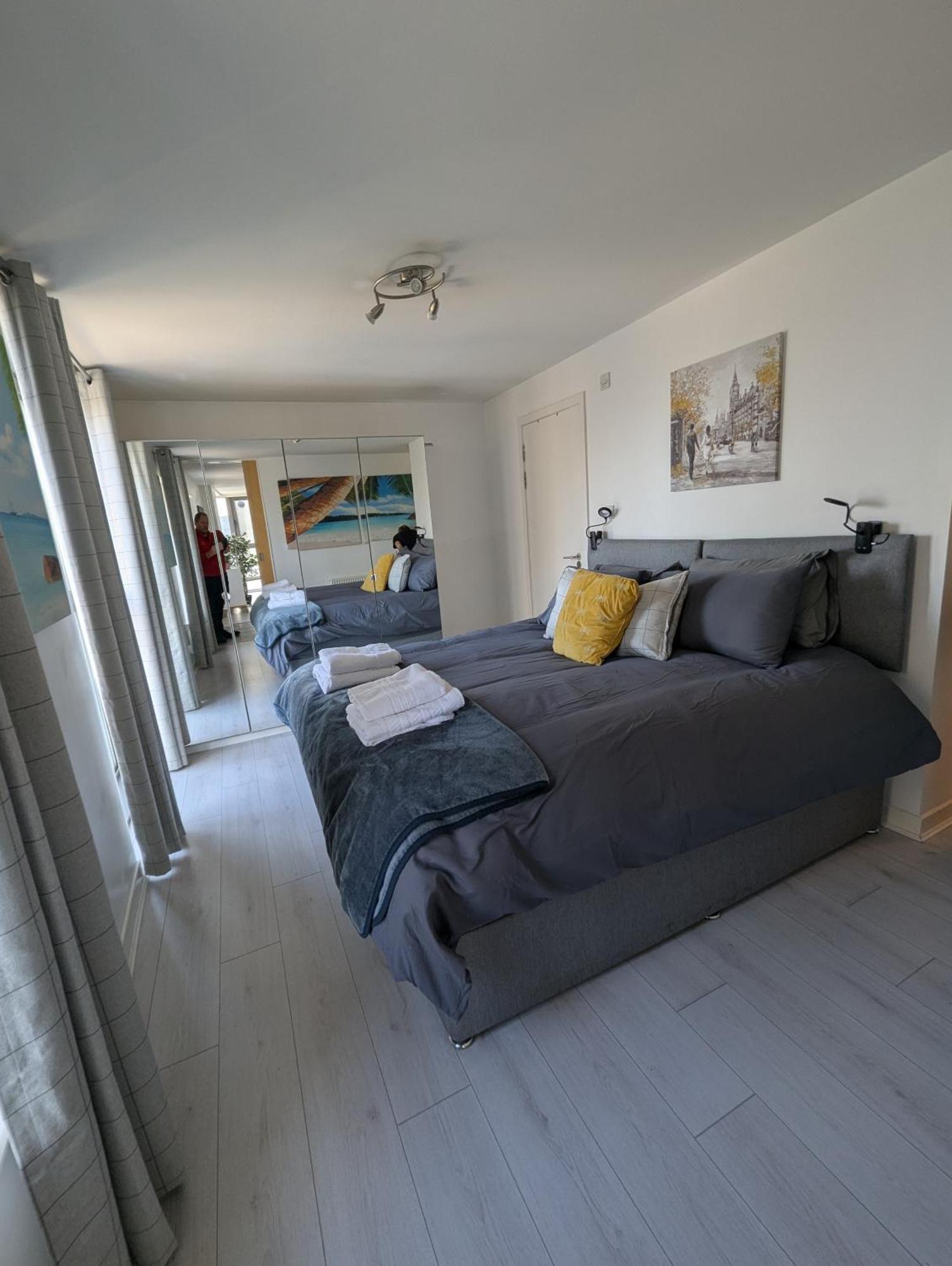 Glasgow City Centre Waterfront Apartment 外观 照片